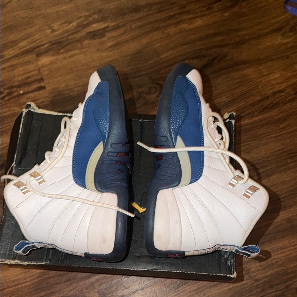 Jordan 12 - Picture 5 of 5